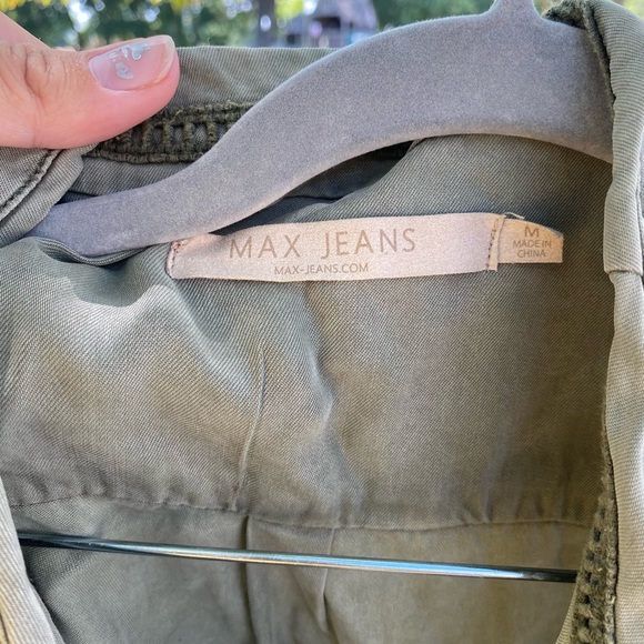 Vest Jacket - Picture 2 of 4